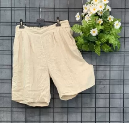 BEYOND CAPRI 100% LINEN SHORTS