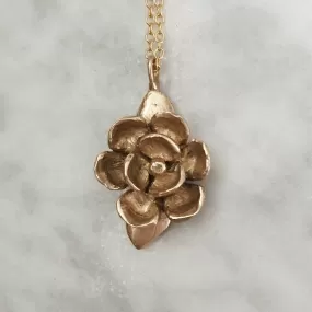 MAGNOLIA PENDANT