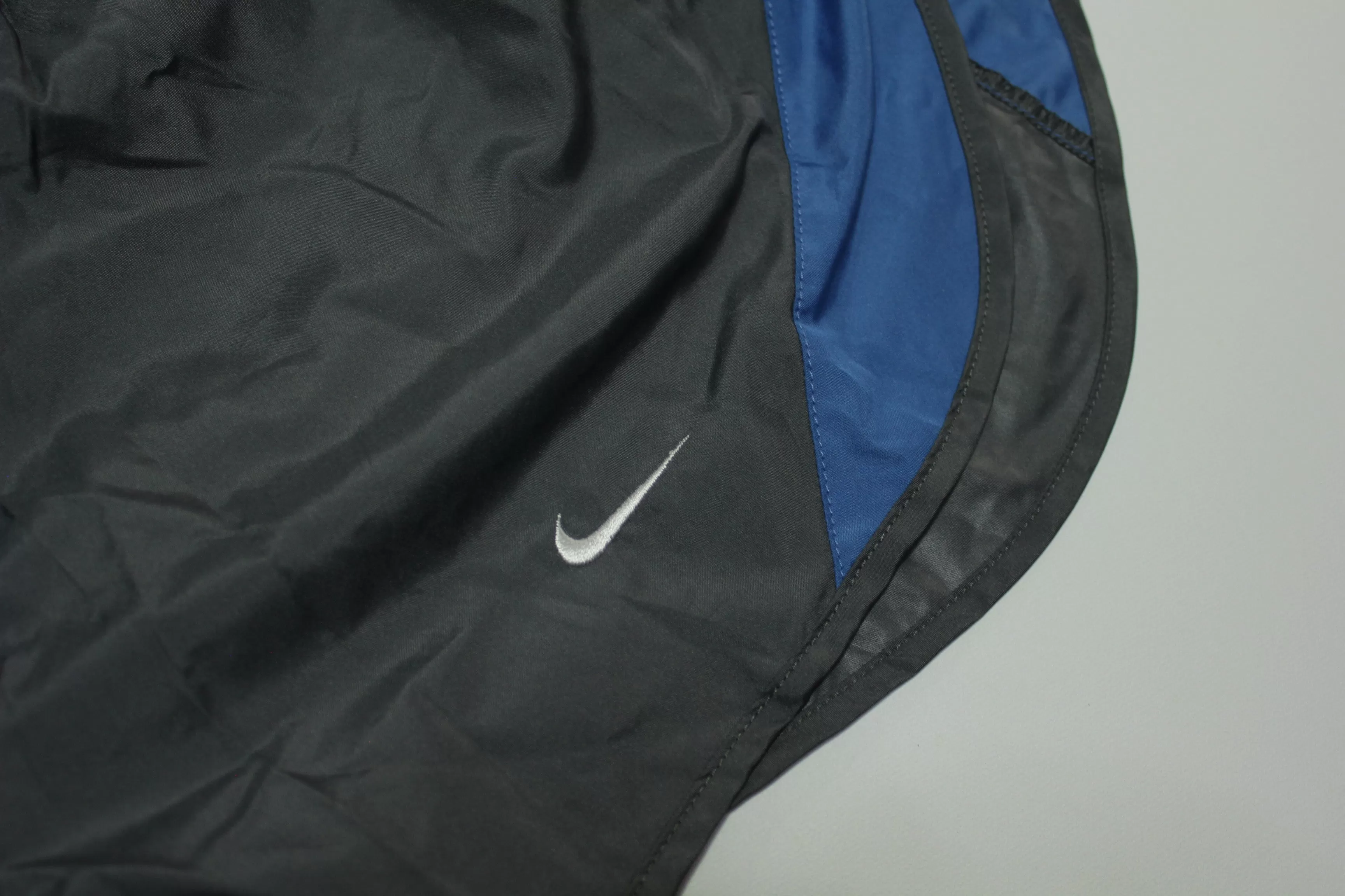 Nike Vintage Running Shorts Cascade High Cut Split 90s USA Track Pro Marathon