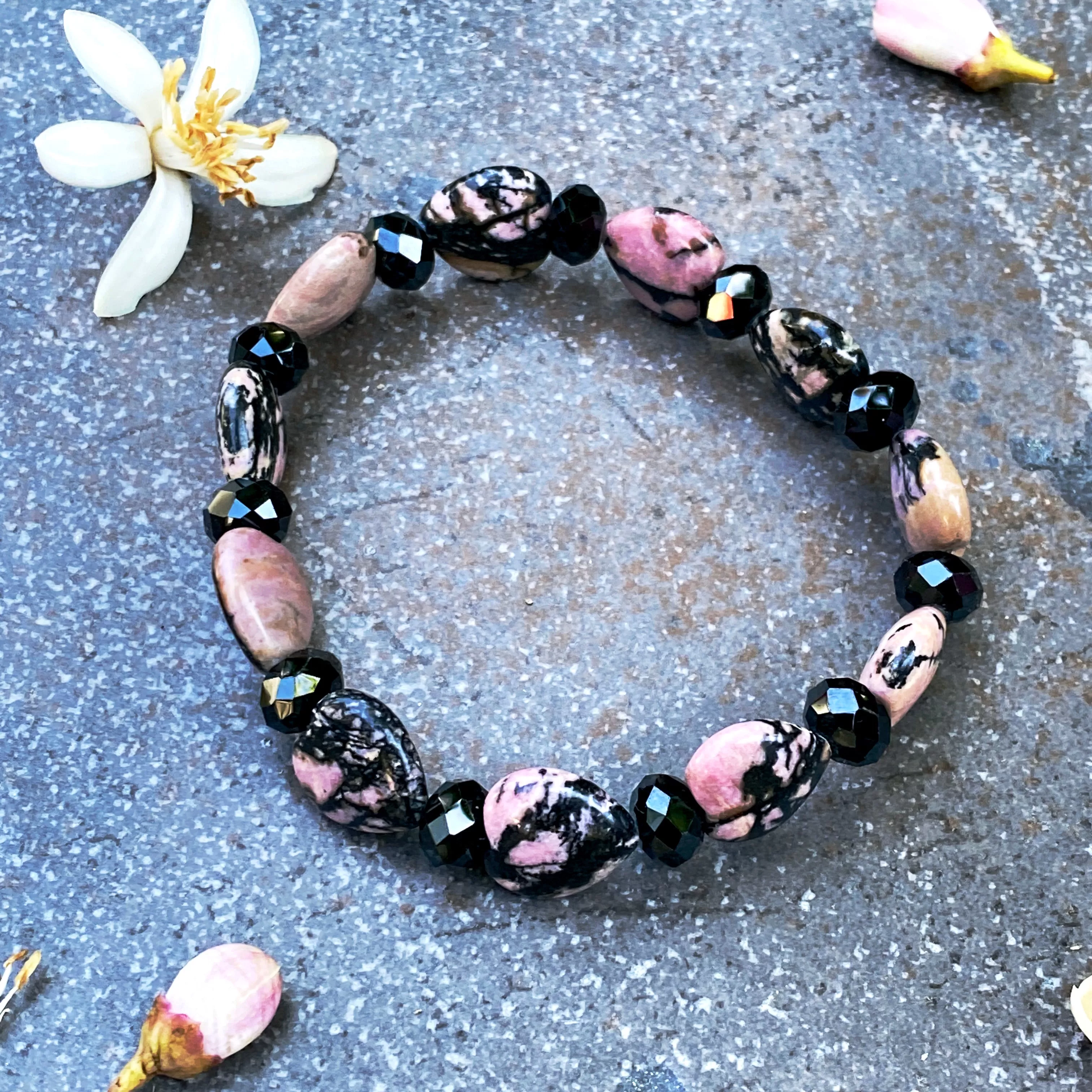 Rhodonite Gemstone Hearts and black Spinel Bracelet