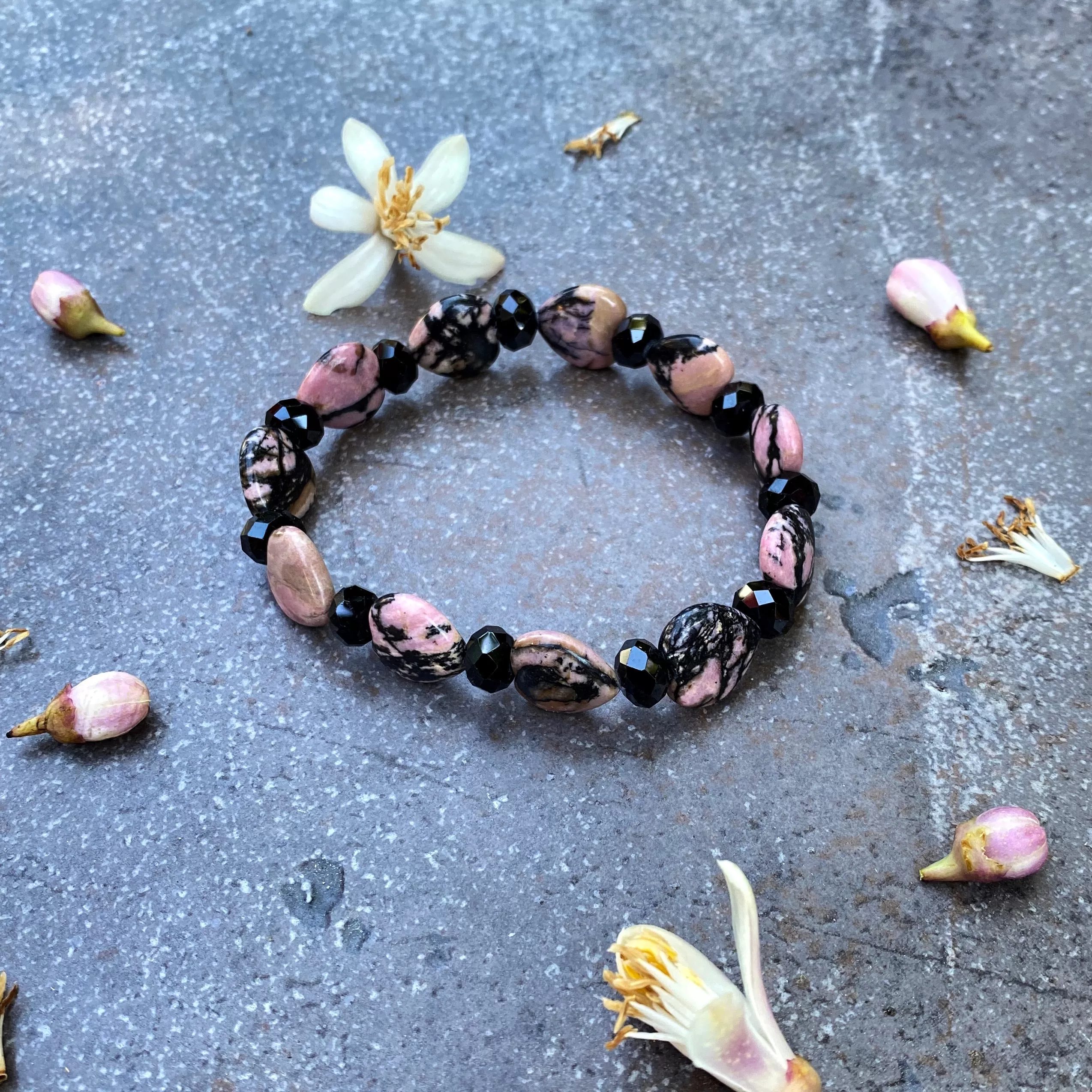 Rhodonite Gemstone Hearts and black Spinel Bracelet