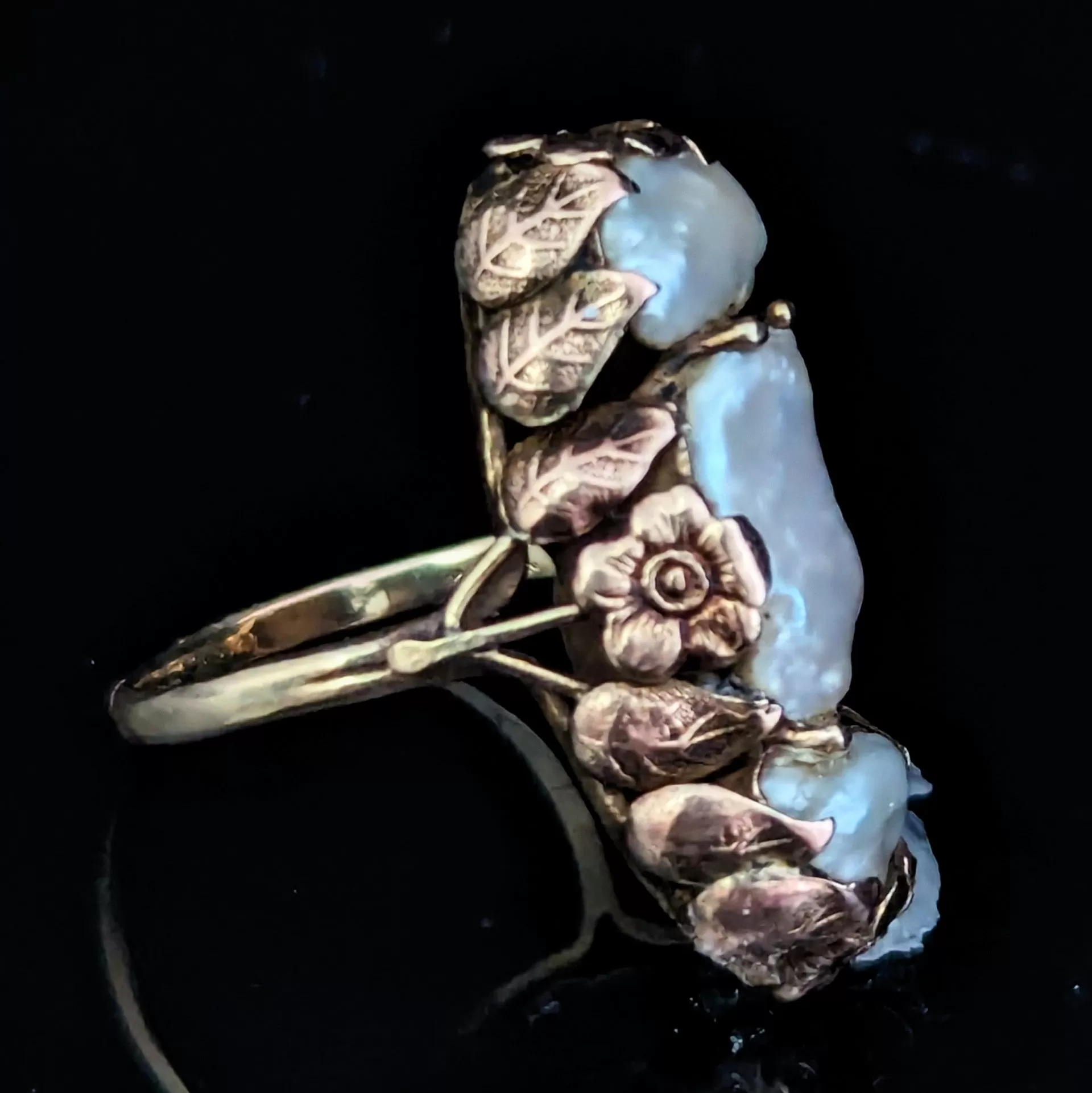 The Nitro - Art Nouveau Baroque Pearl 14k Gold Cocktail Ring